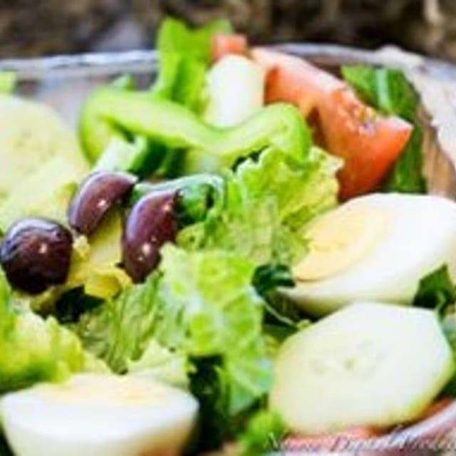 Build Your Salad.